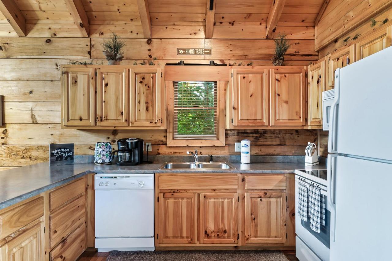 Cozy Log Cabin!! In Heart Of Pf & Close To The Smokies Pigeon Forge Exterior photo