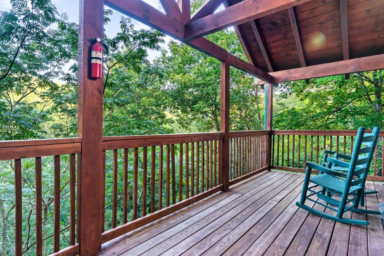 Cozy Log Cabin!! In Heart Of Pf & Close To The Smokies Pigeon Forge Exterior photo